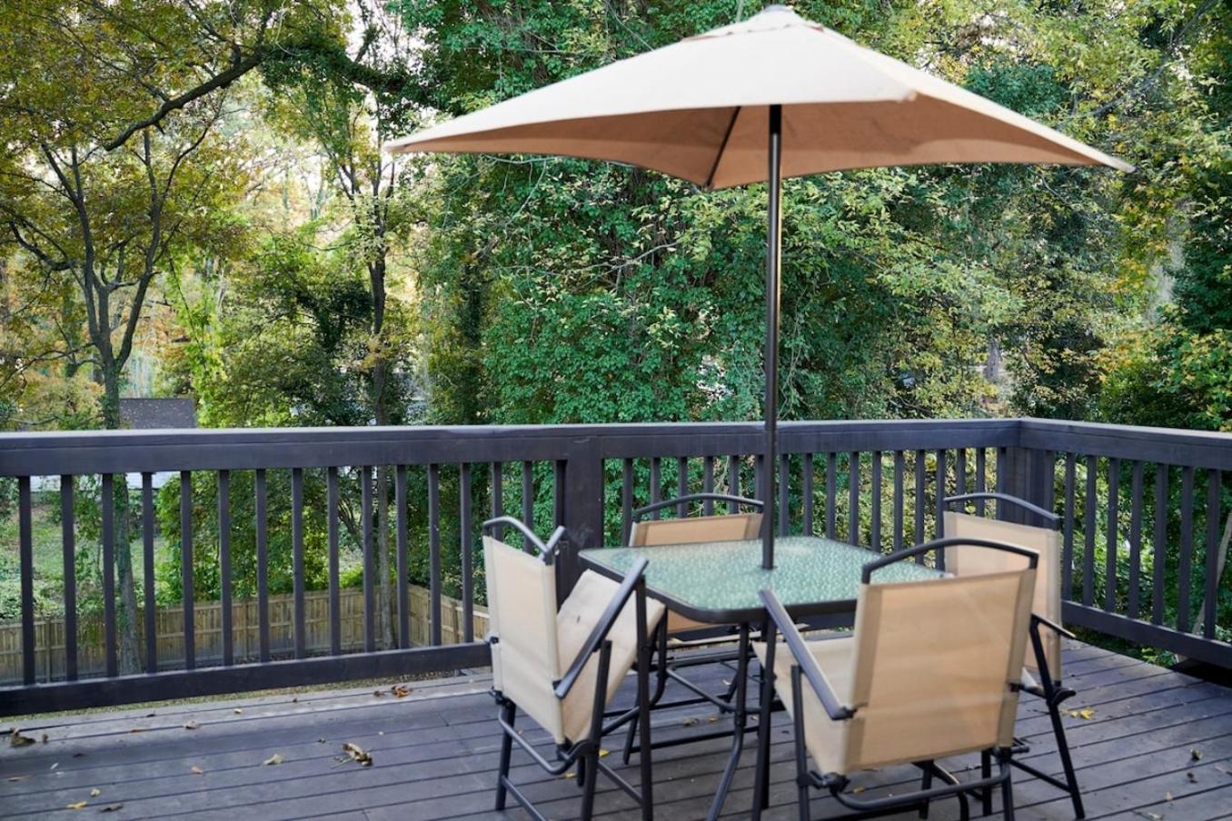 Spacious Retreat Near Downtown, Atl Atlanta Bagian luar foto